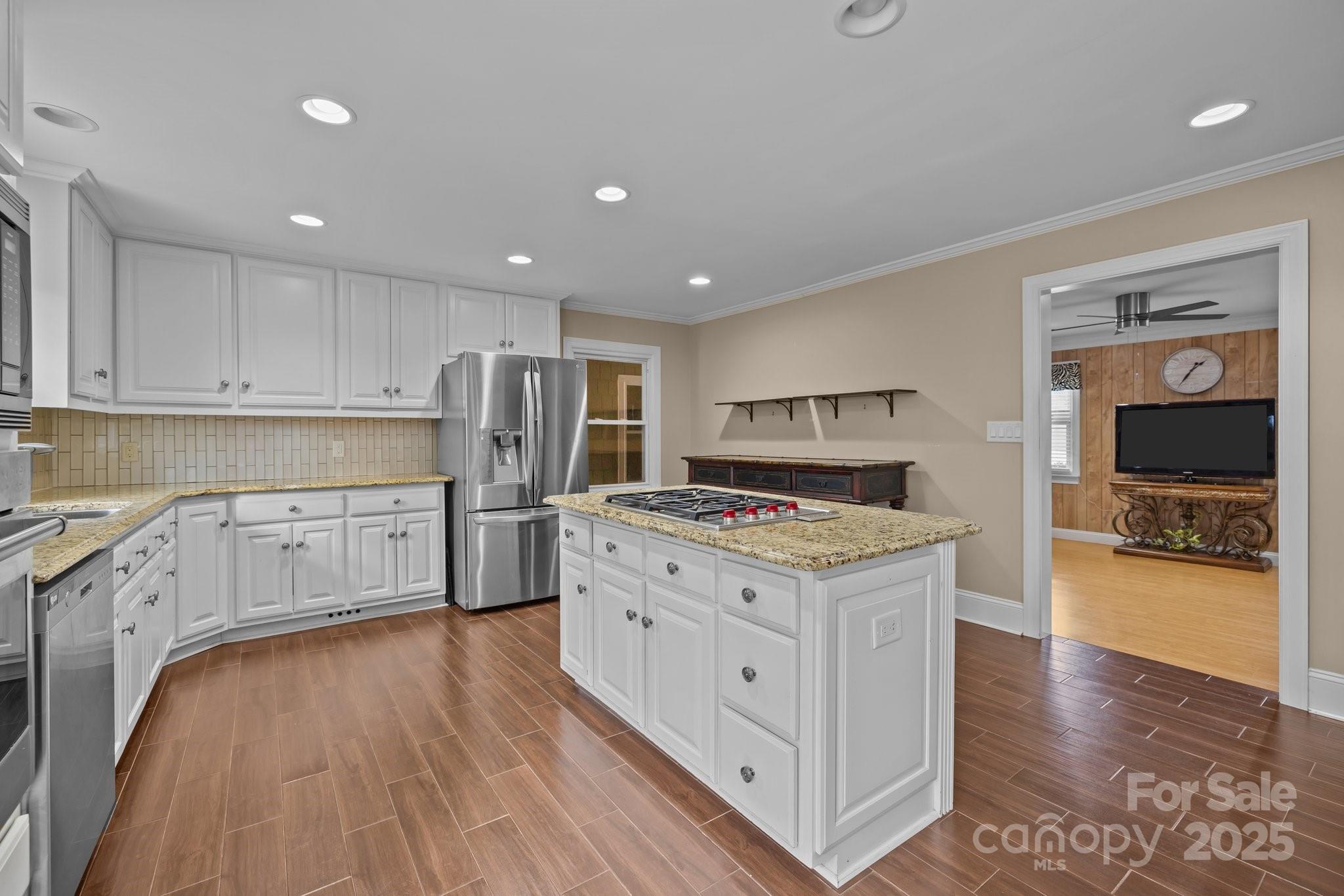 Caroline Acres - Residential