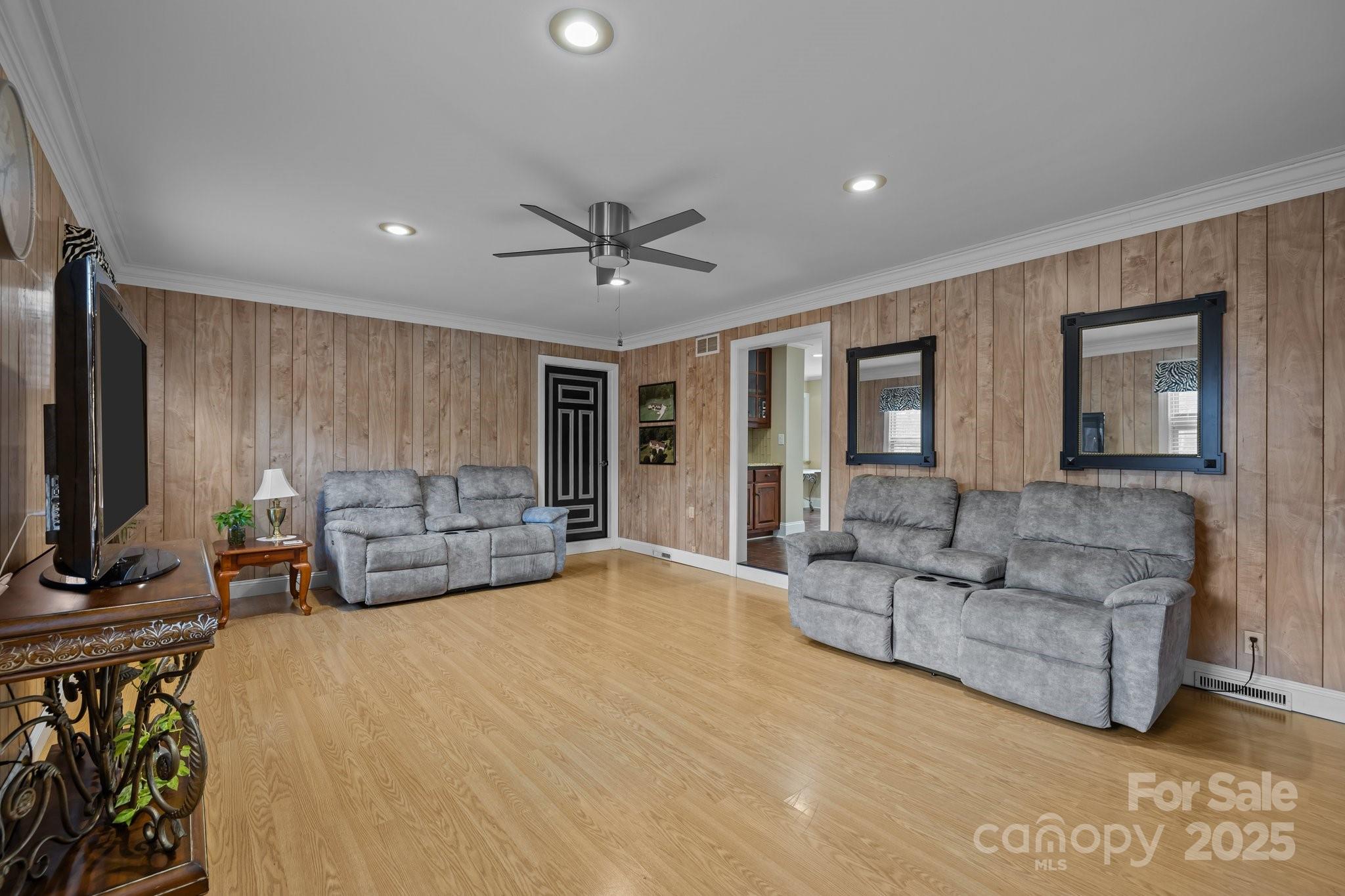 Caroline Acres - Residential
