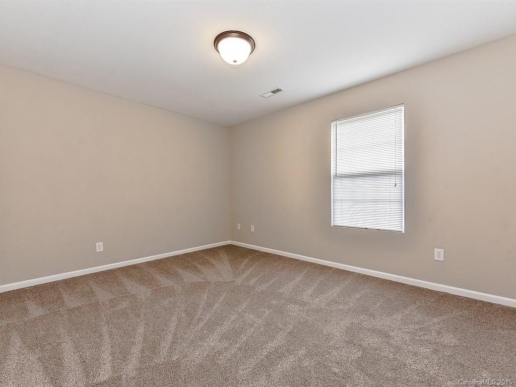 Makayla at Huntington - Residential