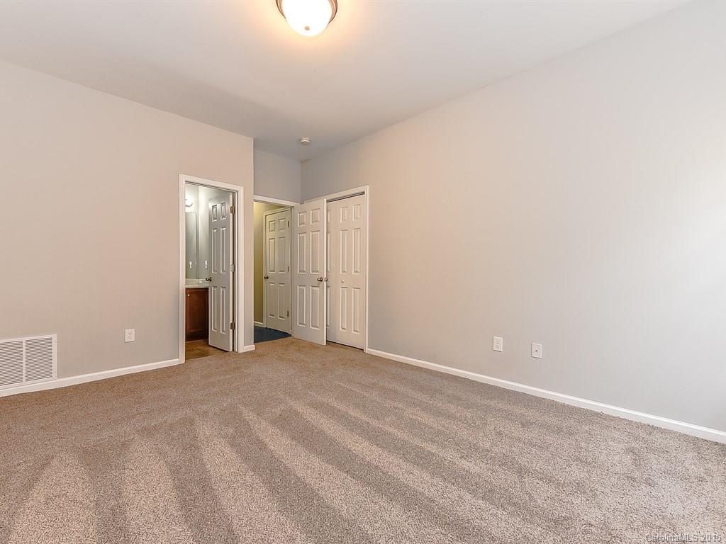 Makayla at Huntington - Residential