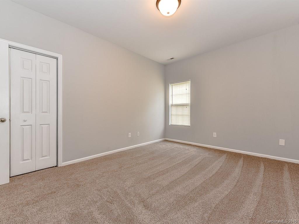 Makayla at Huntington - Residential