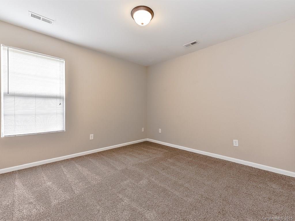 Makayla at Huntington - Residential