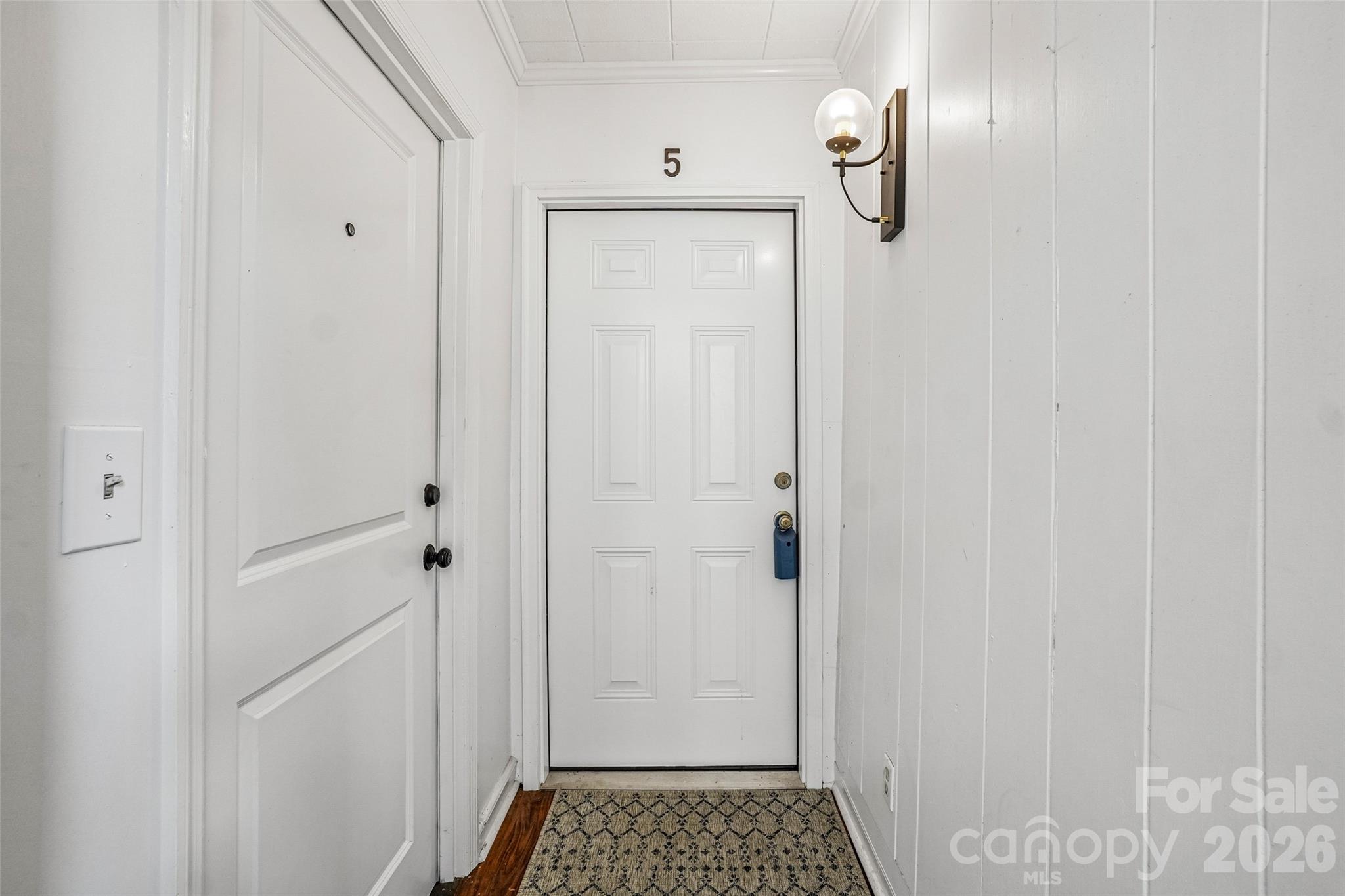 L'Auberge Condominium - Residential