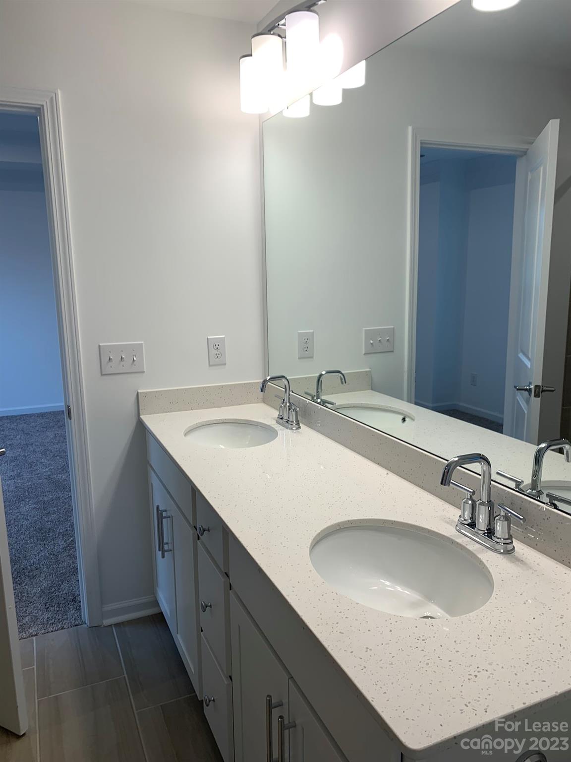 Odell Corners - Residential Lease