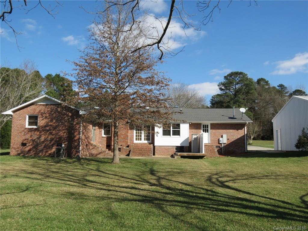 Country Manor - Residential