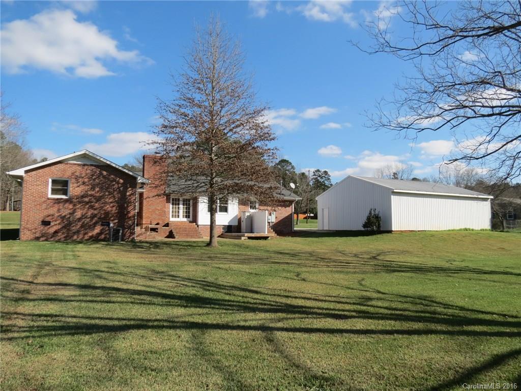 Country Manor - Residential