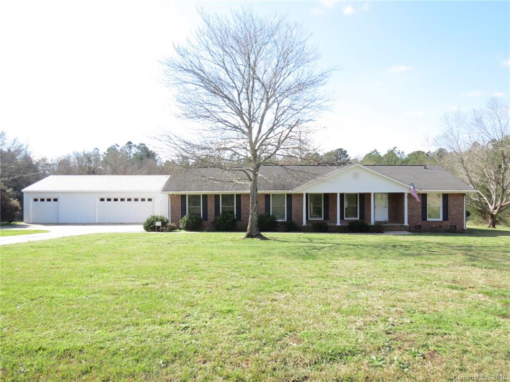 Country Manor - Residential