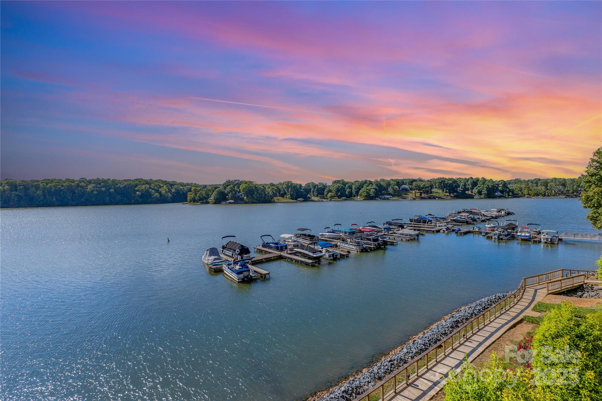 Emerald Point - Residential