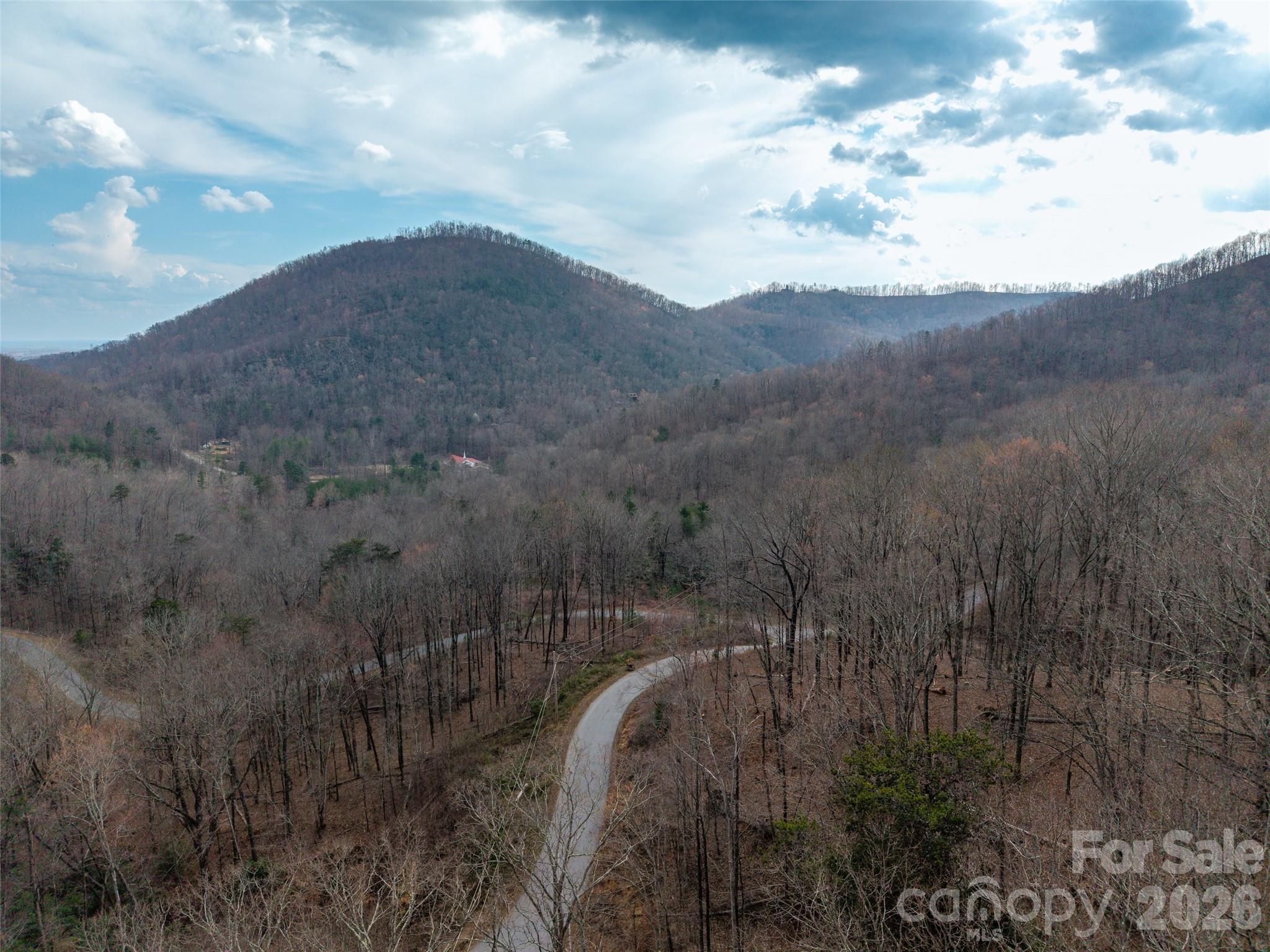 Queens Gap - Land