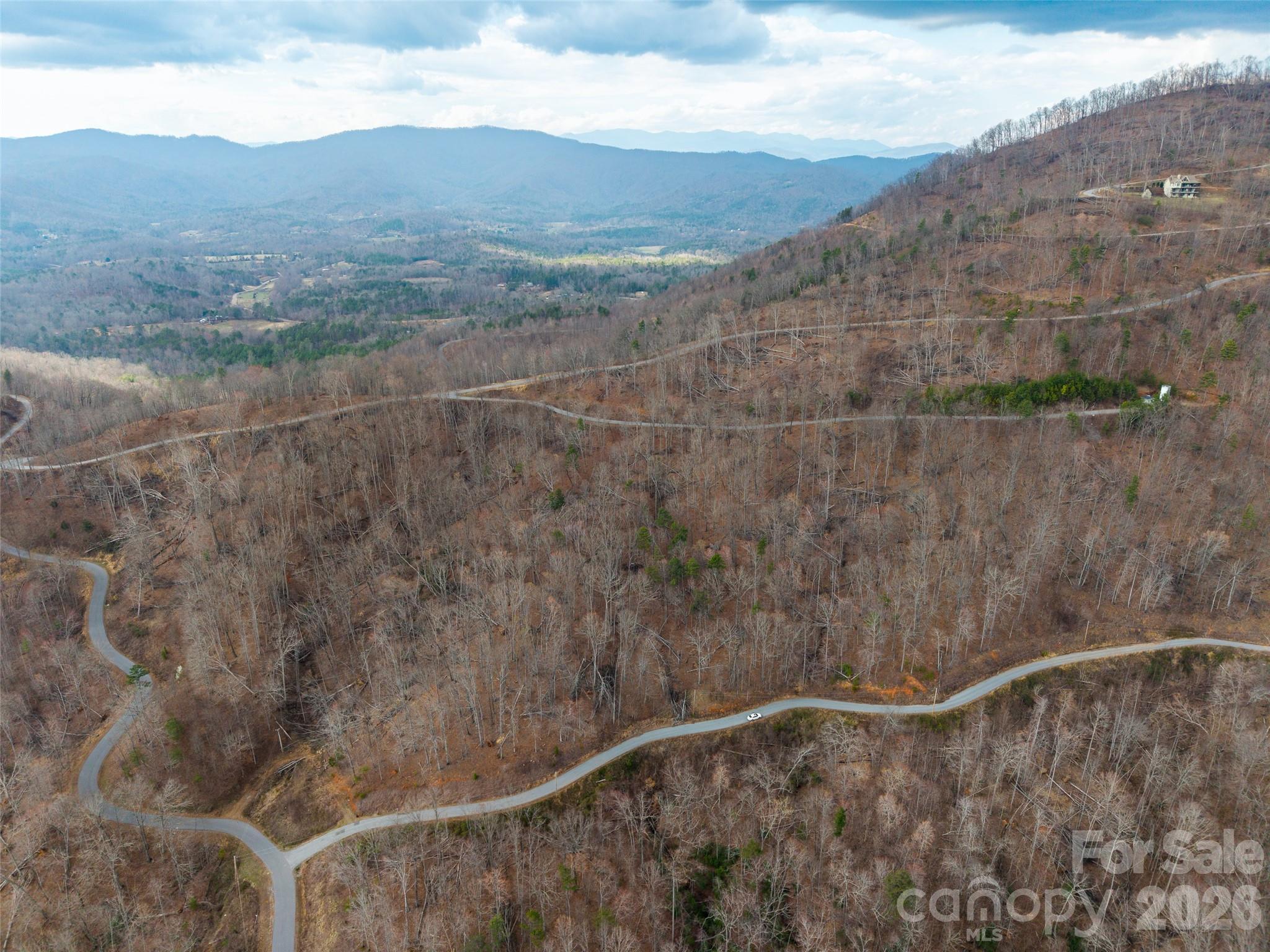 Queens Gap - Land