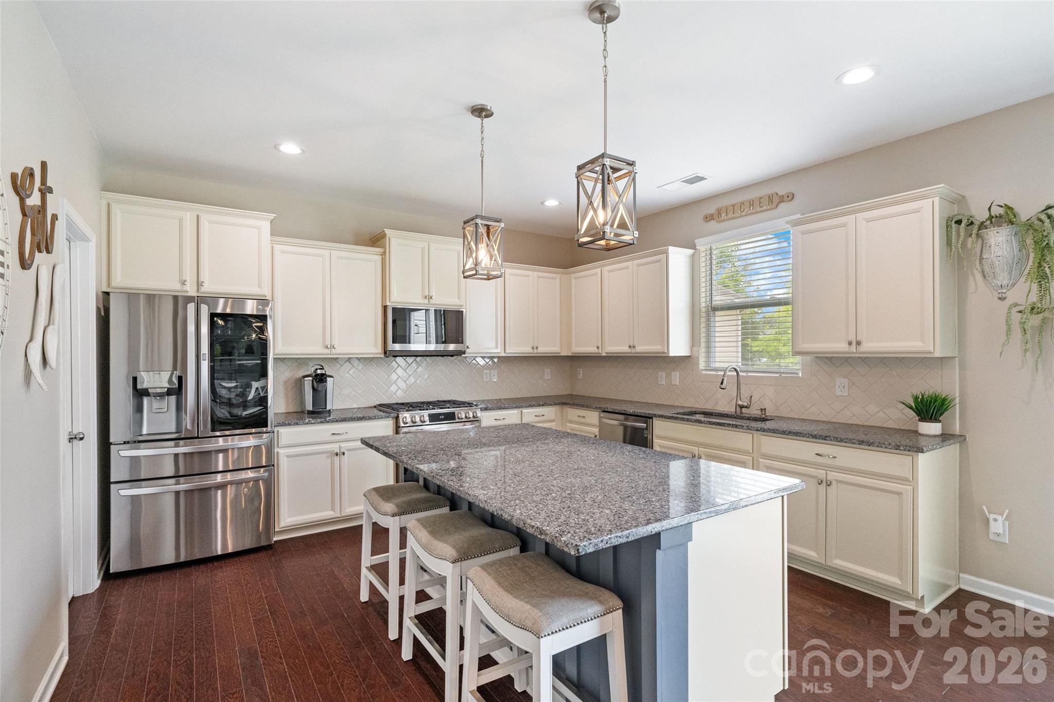 Kings Grove Manor - Residential