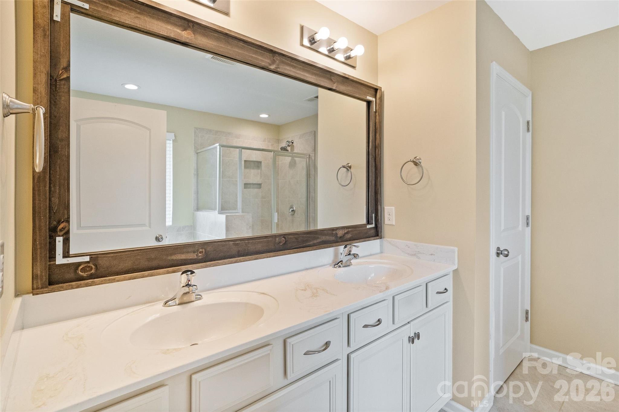 Kings Grove Manor - Residential