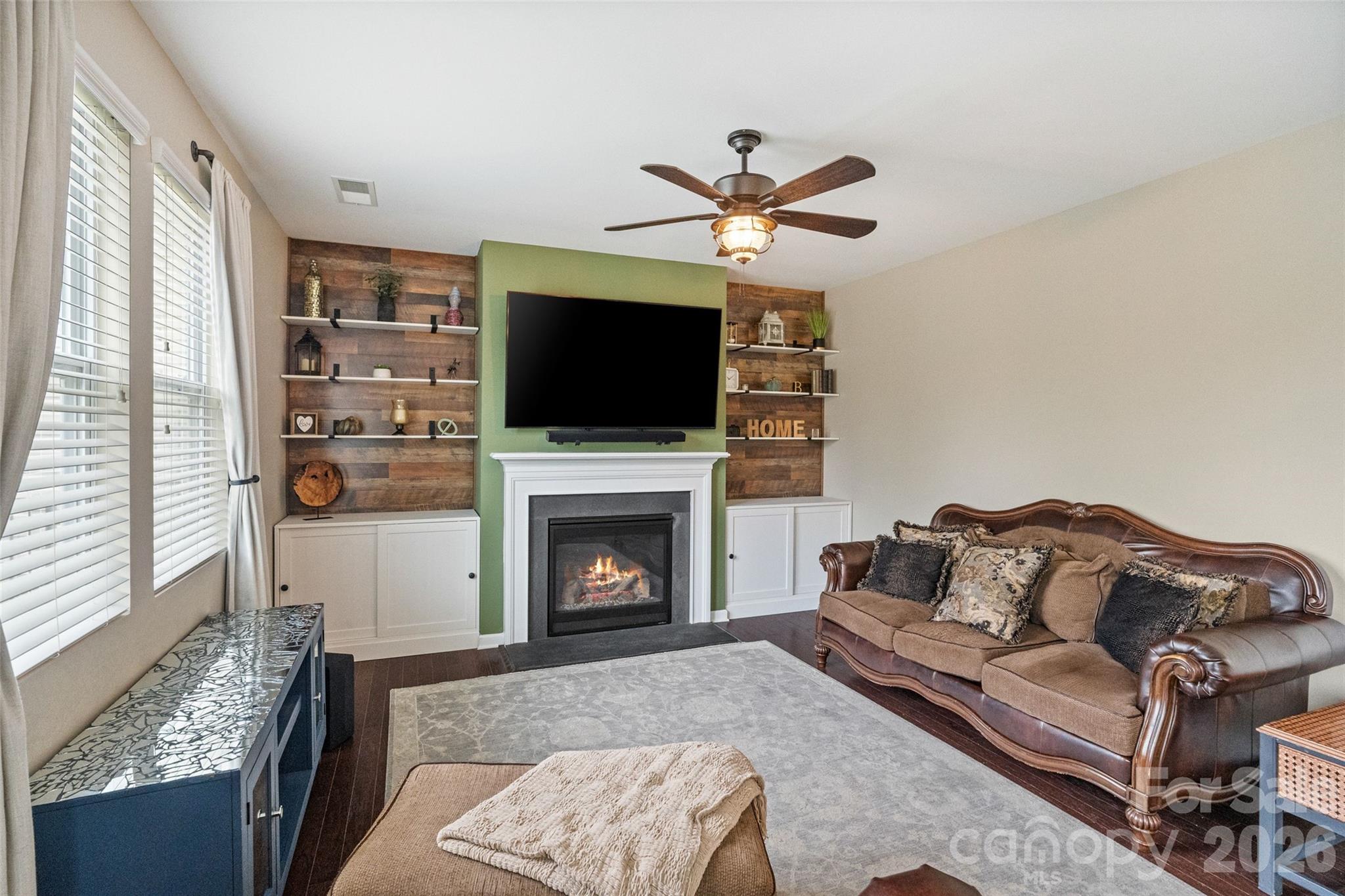 Kings Grove Manor - Residential