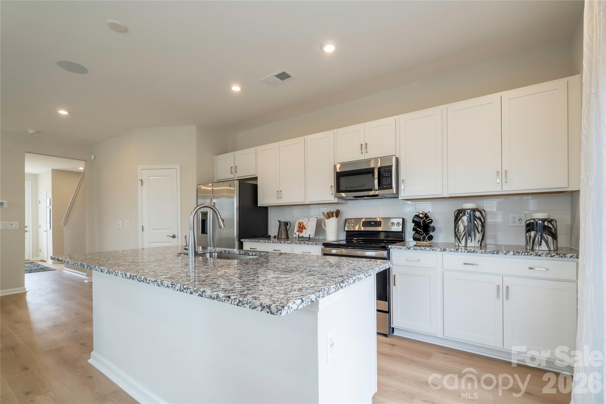 Fifteen 15 Cannon - Residential