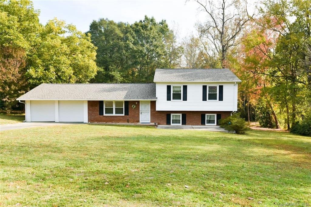 Well mainted home with new roof and large 2 car garage on nearly ¾+acre Lot in wonderful Location! Easy access to tons of shopping and resteraunts. Minutes to I77. Private screened porch off the master bedroom is a perfect place to start your day with a cup of coffee. 2 sheds on the spacious lot are great for storage or a private workspace. Covered porch is a great place to enjoy family and friends. Come see it today before its gone!