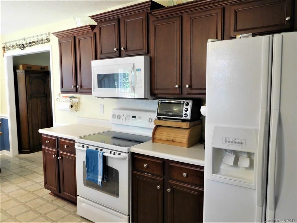 Avery Lake - Residential