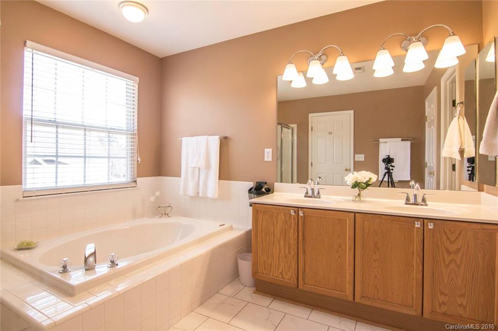 Lake Park - Residential