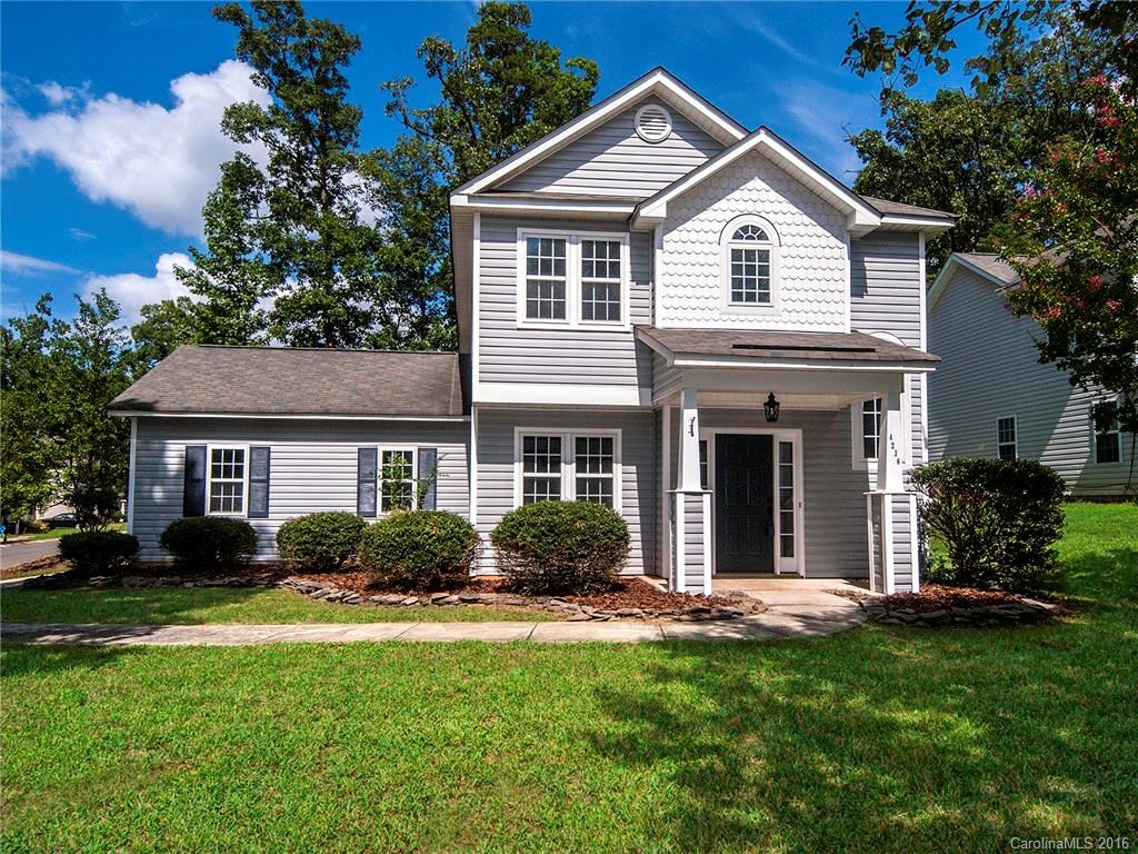 NEW FLOORING, LIGHT FIXTURES AND PAINT throughout gives this home a real WOW factor!!! Corner lot in quiet and convenient Scotsborough subdivision. Featuring an open main floor with lots of natural light, master suite with walk in closet, trey ceiling, double vanity and garden tub. Close proximity to Northlake Mall, 485 and University Area.