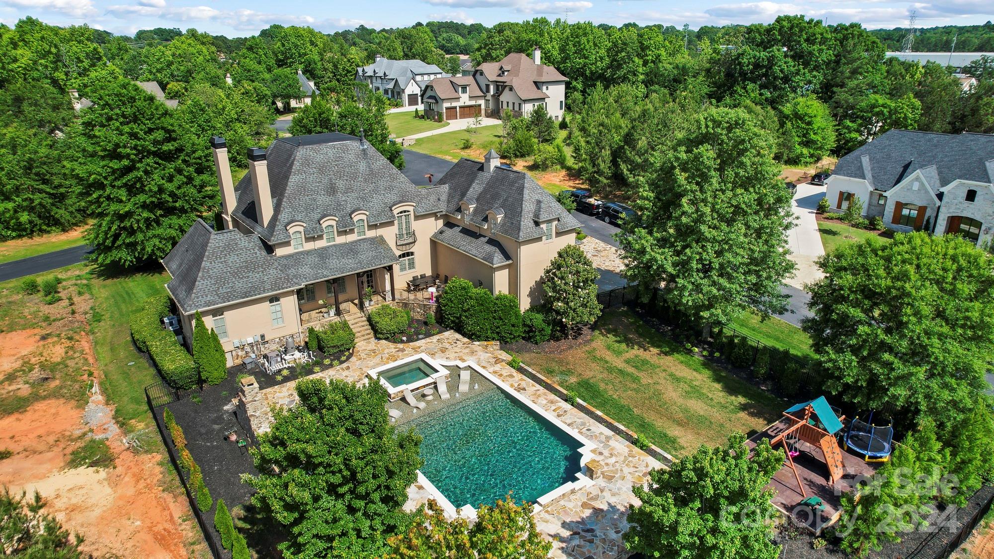 Longbrooke - Residential