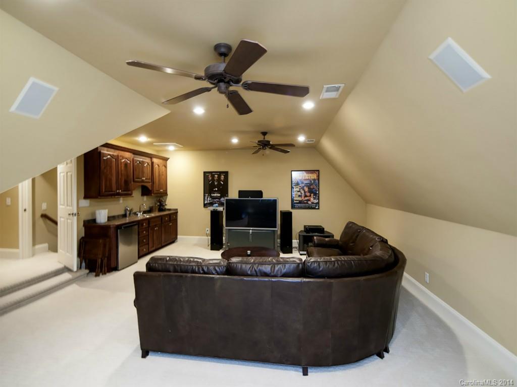 Woodland Bay - Residential