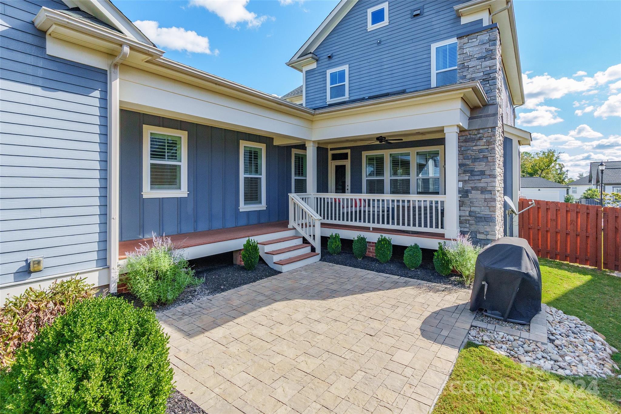 Riverwalk - Residential