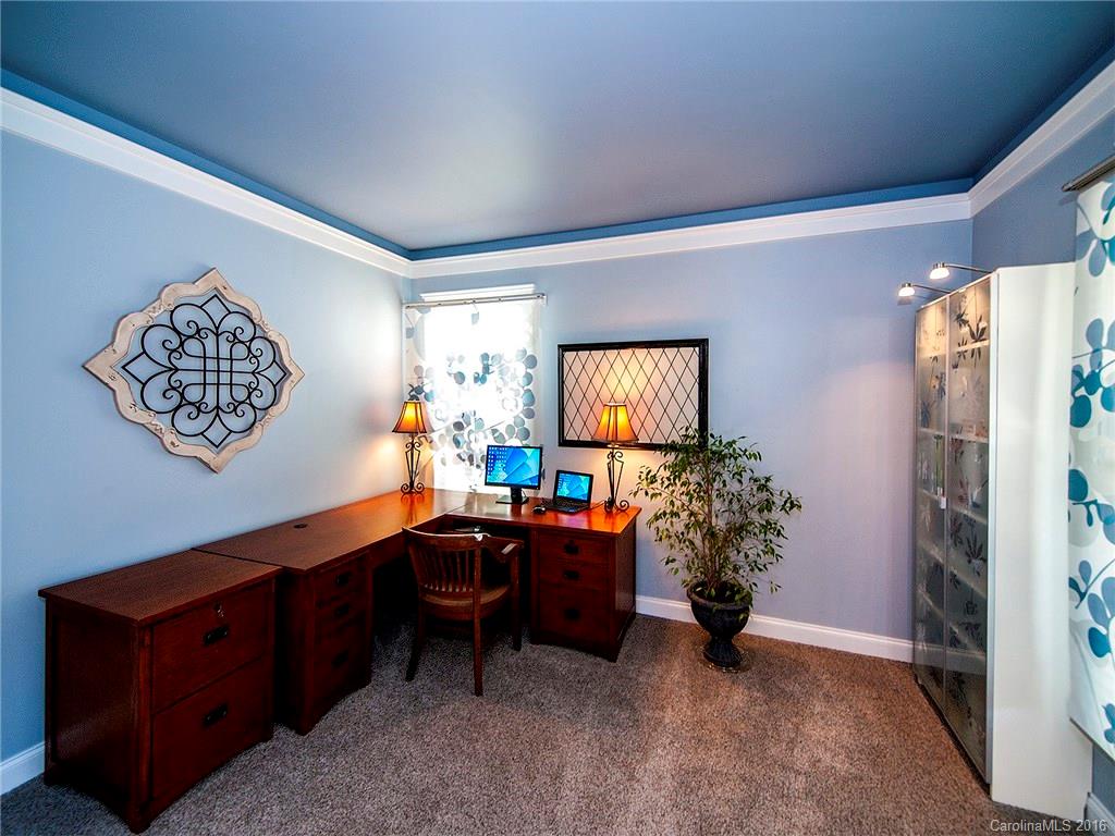 Lake Shore - Residential