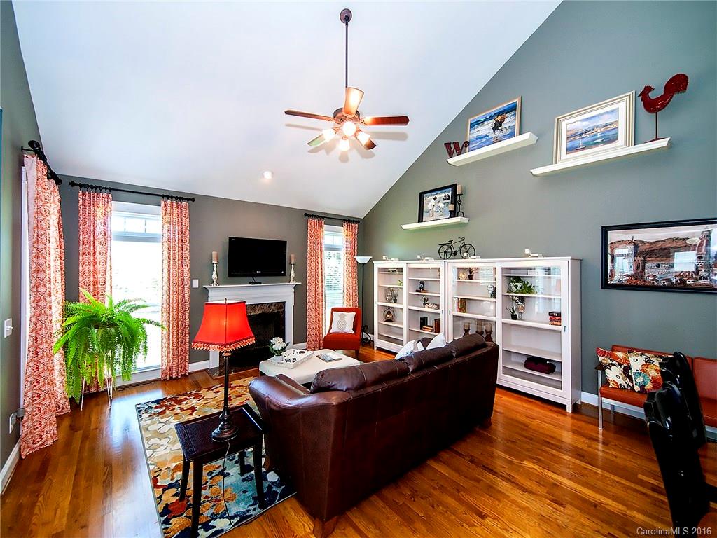 Lake Shore - Residential