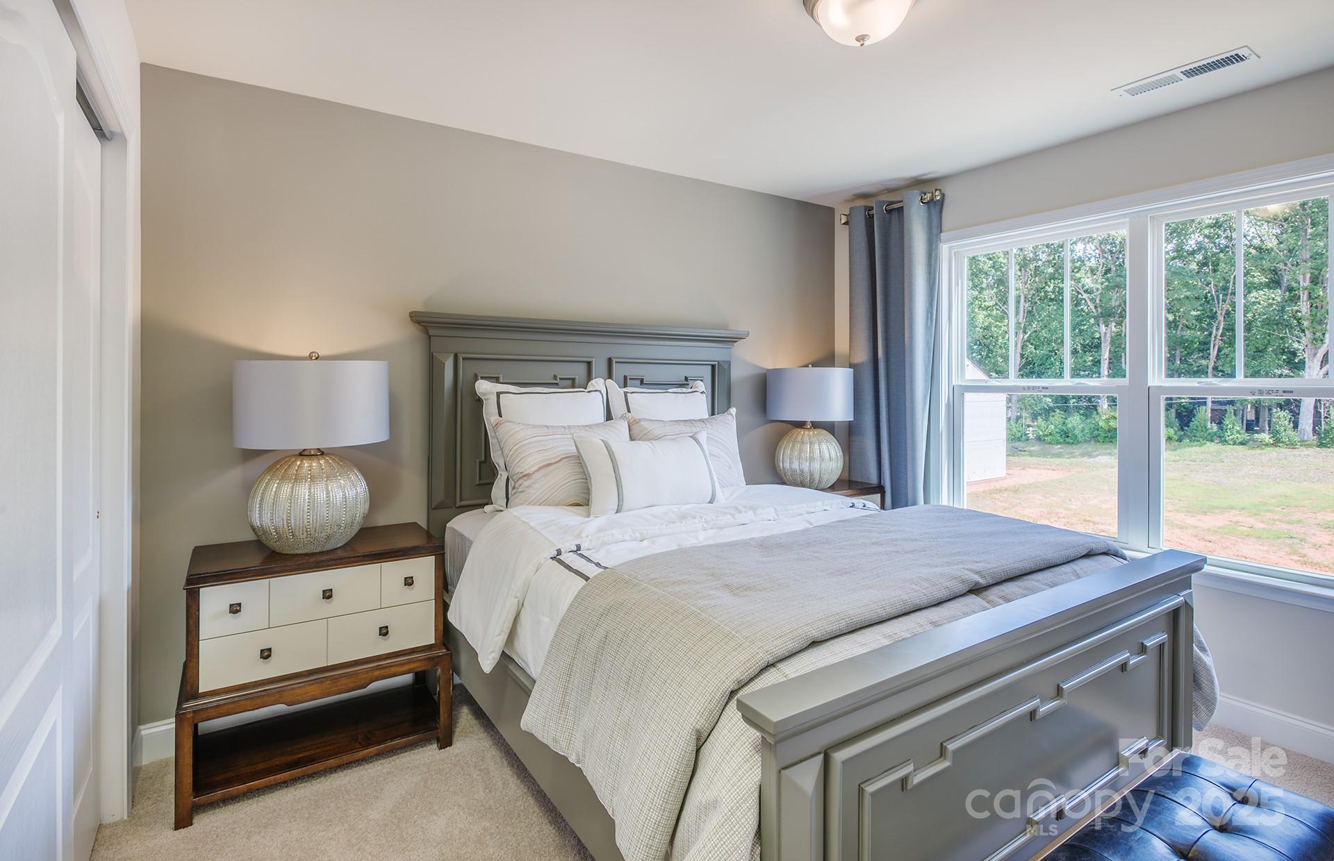 Patterson Pond - Residential