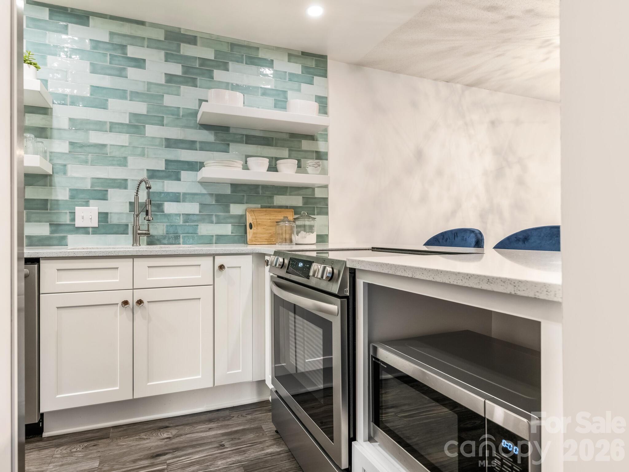 Sharon Place - Residential