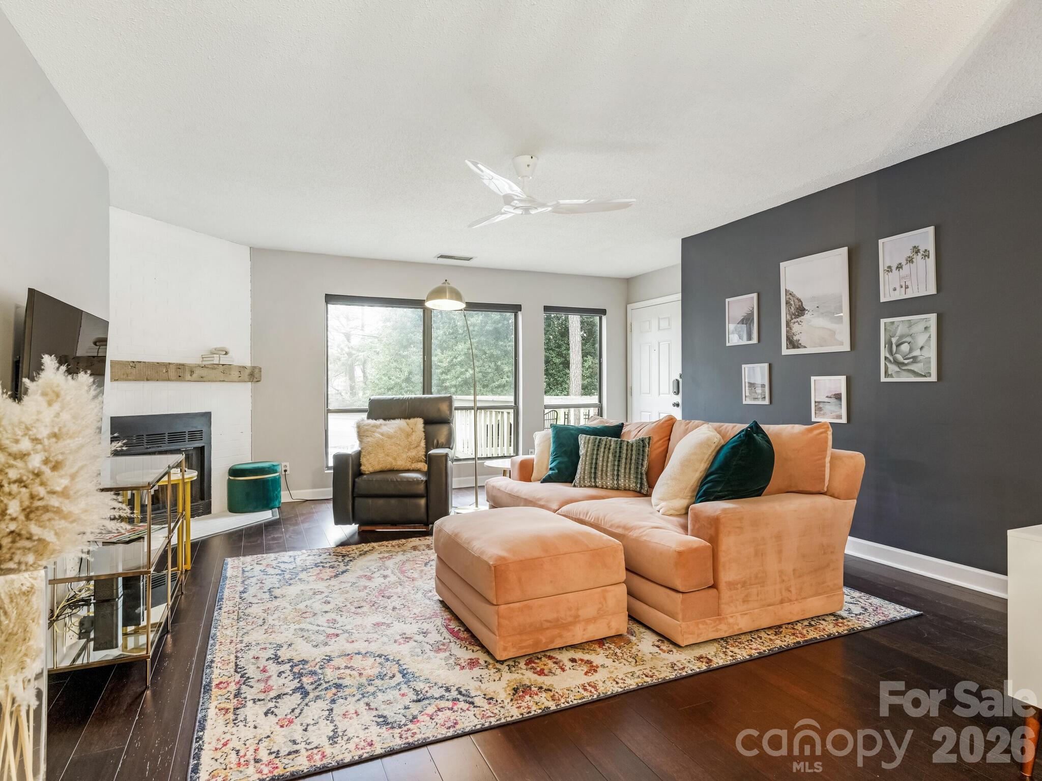 Sharon Place - Residential