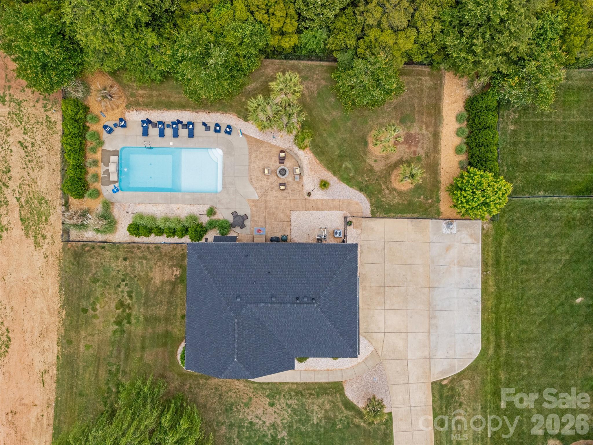 The Gates At Eastview - Residential