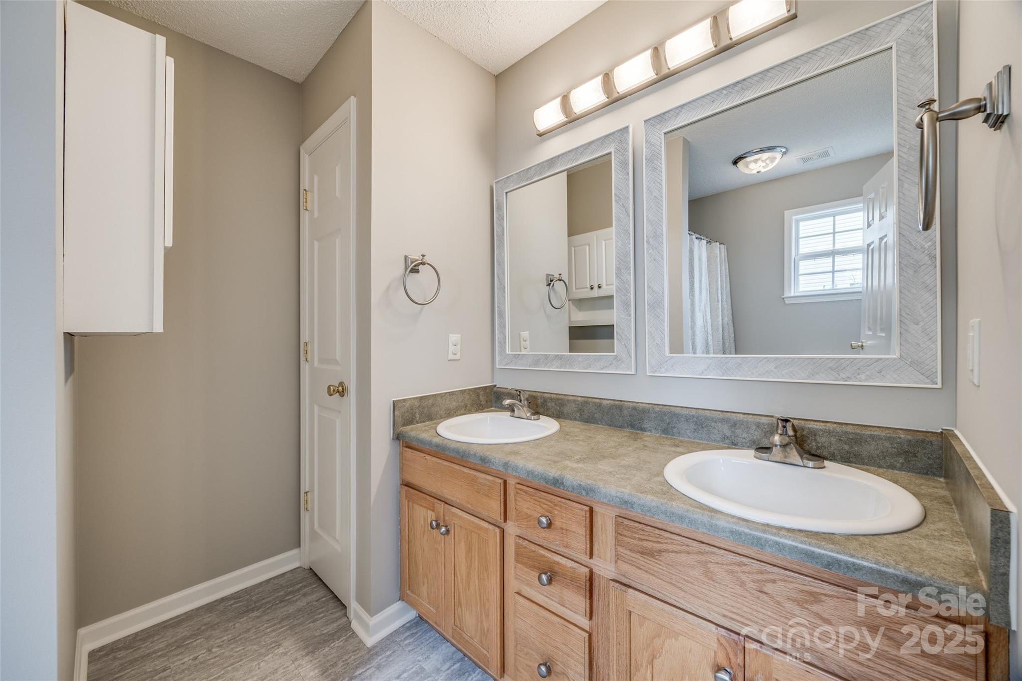 Hallmark Glen - Residential