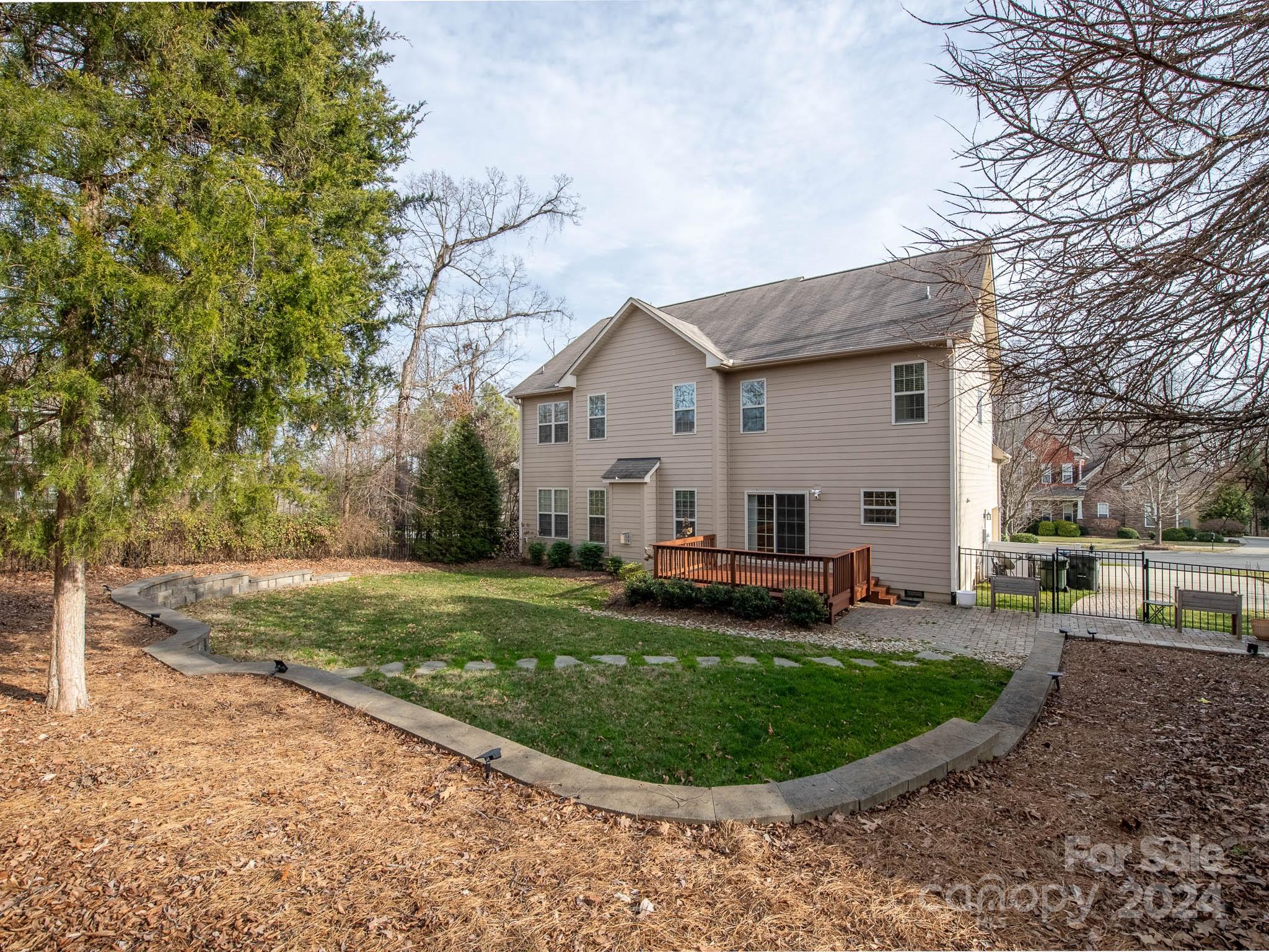 Latta Springs - Residential