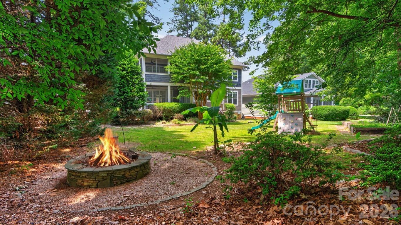 Island Forest - Residential