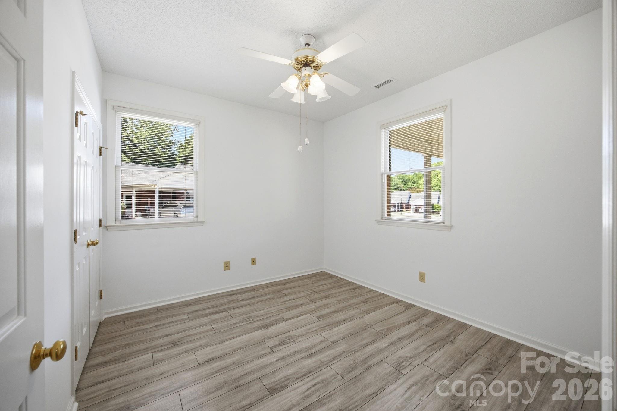 Twin Oaks - Residential