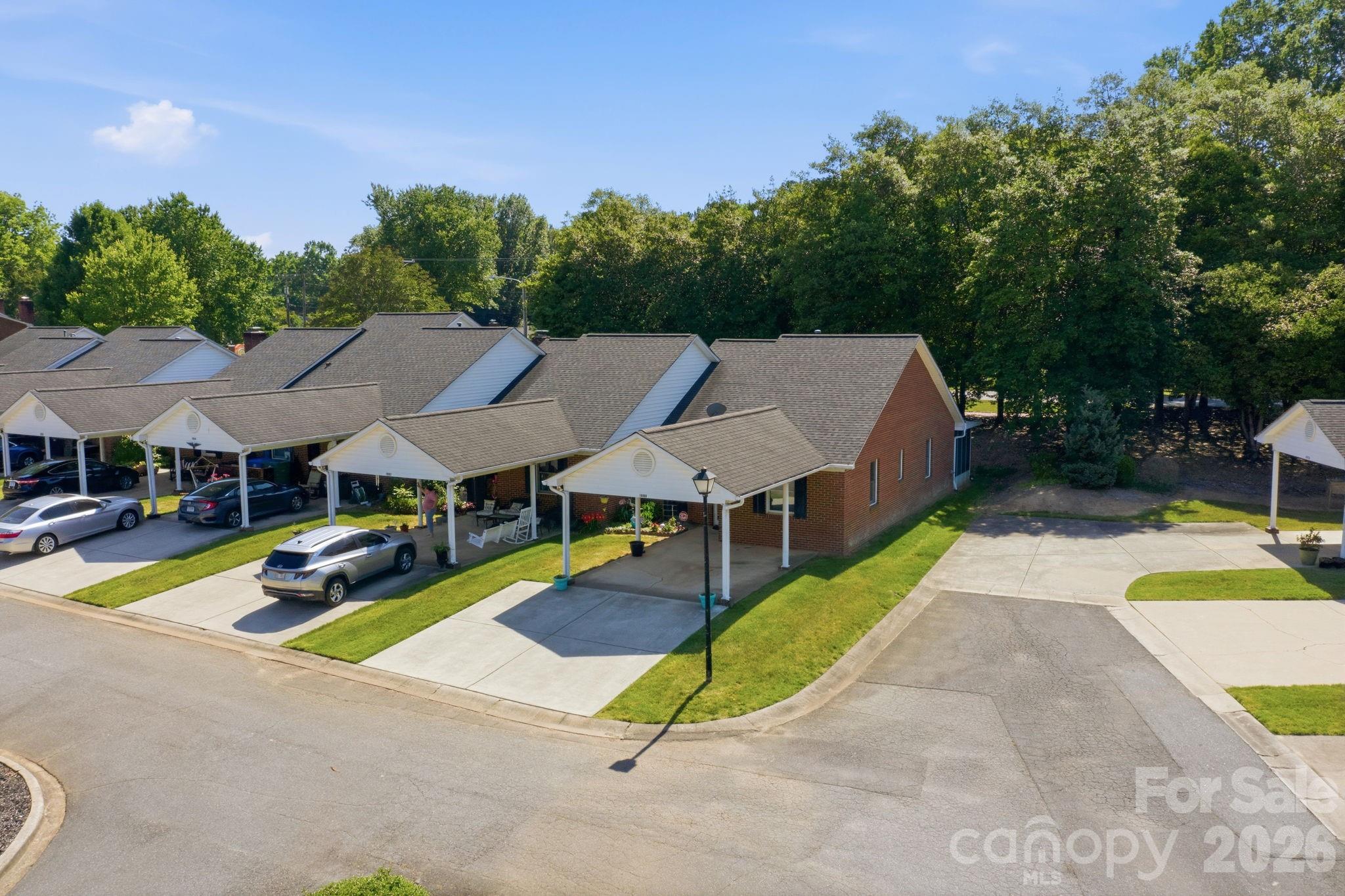 Twin Oaks - Residential