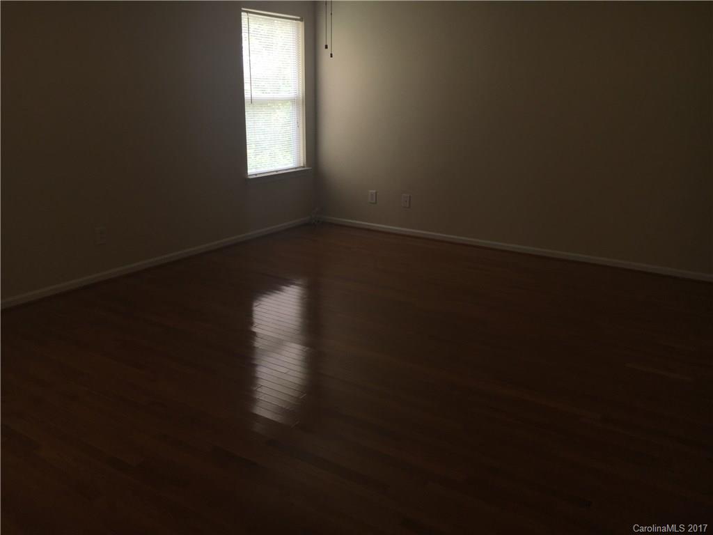 Sandy Pointe - Residential Lease
