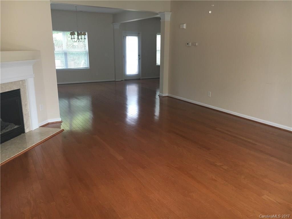 Sandy Pointe - Residential Lease