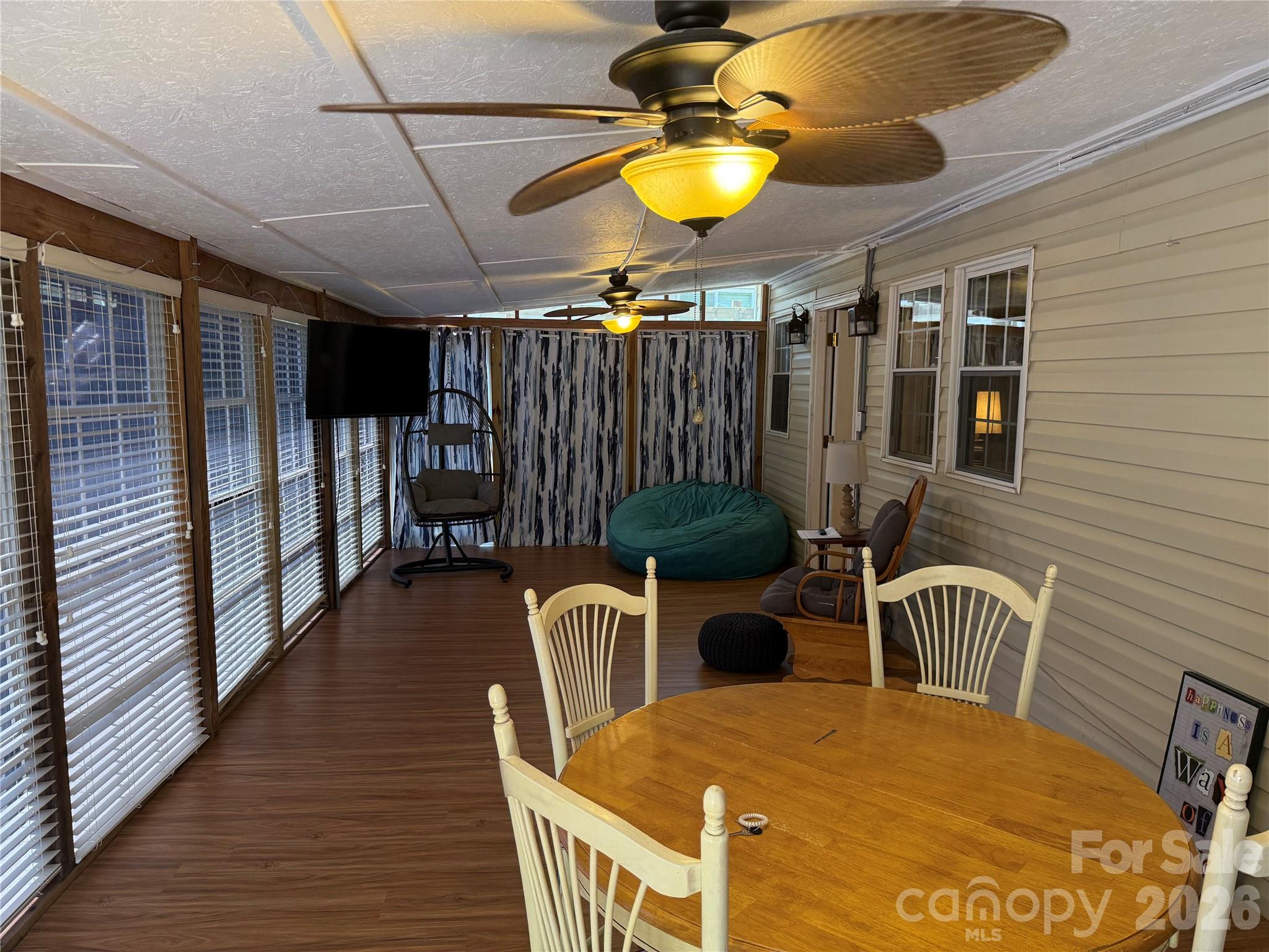 Twin Harbor - Residential