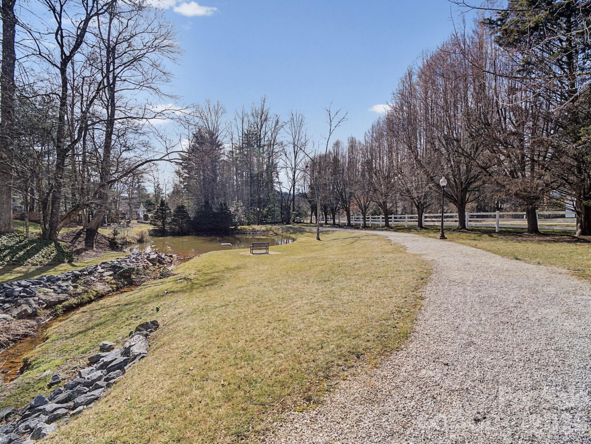 Jonathan Creek - Residential