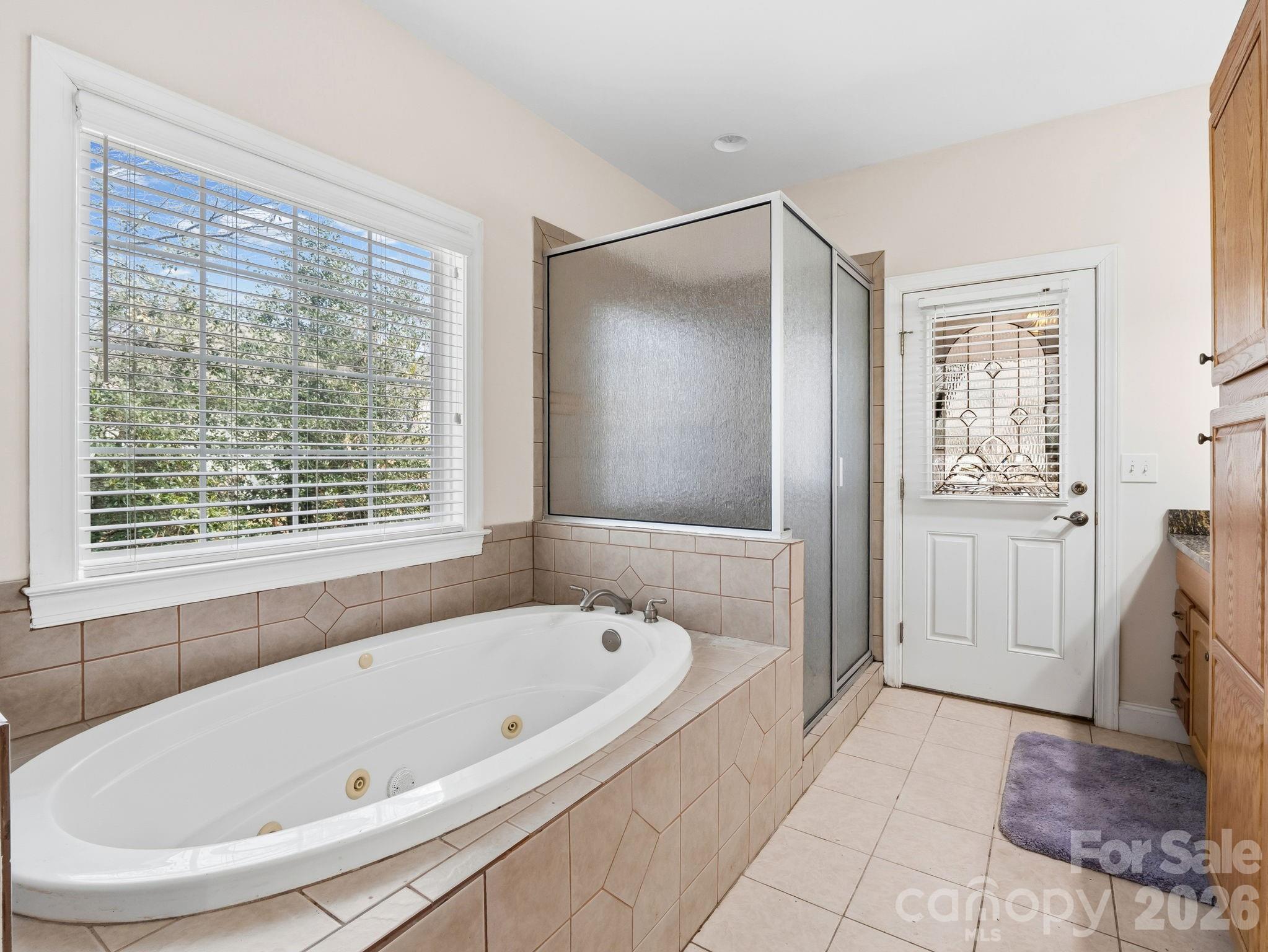 Jonathan Creek - Residential