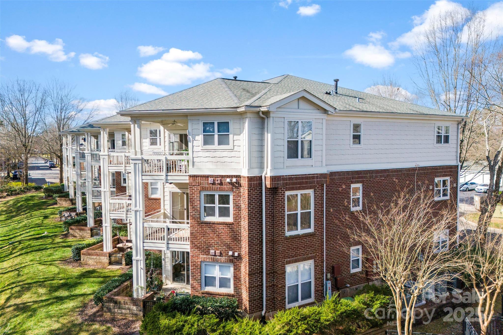 Spinnaker Reach - Residential