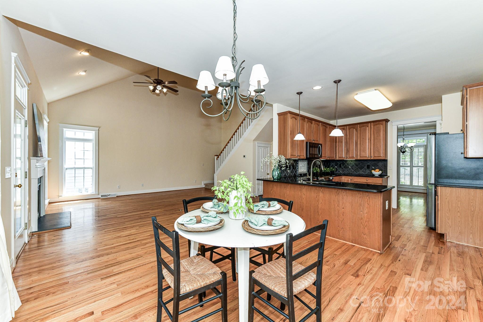 Lake Shore - Residential
