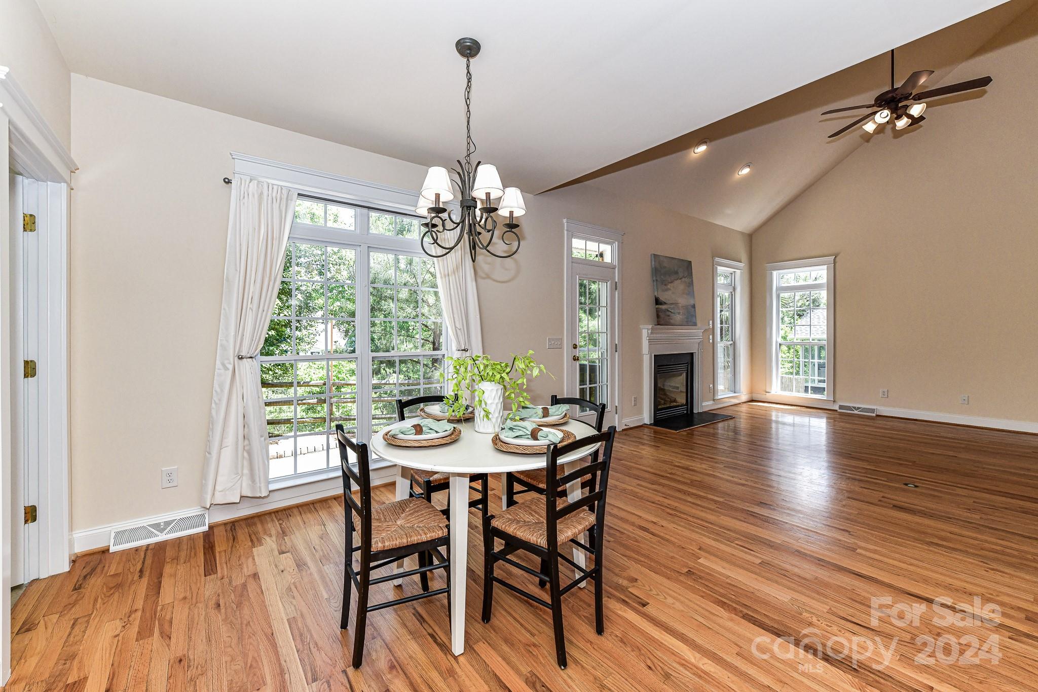 Lake Shore - Residential