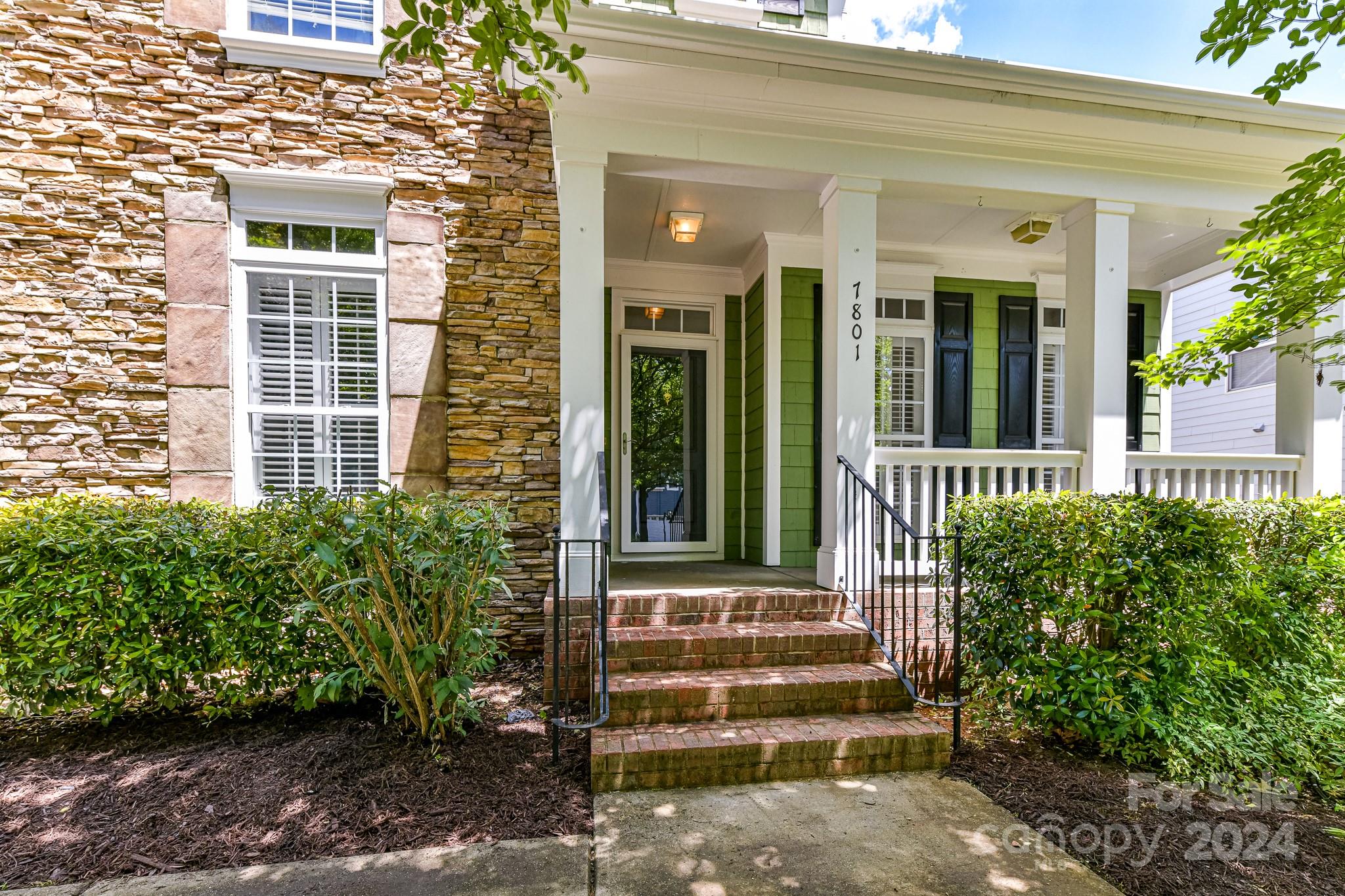 Lake Shore - Residential