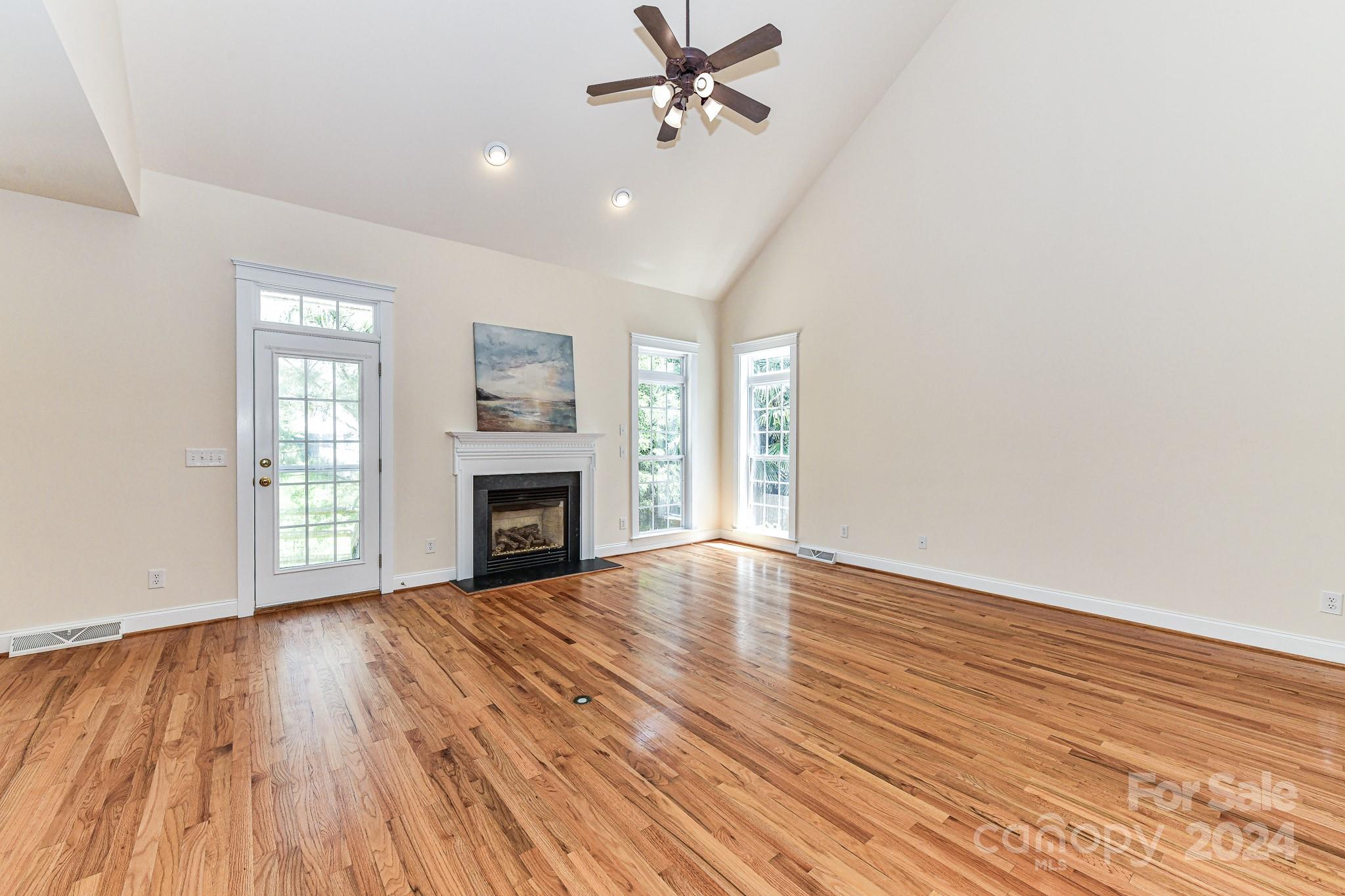 Lake Shore - Residential