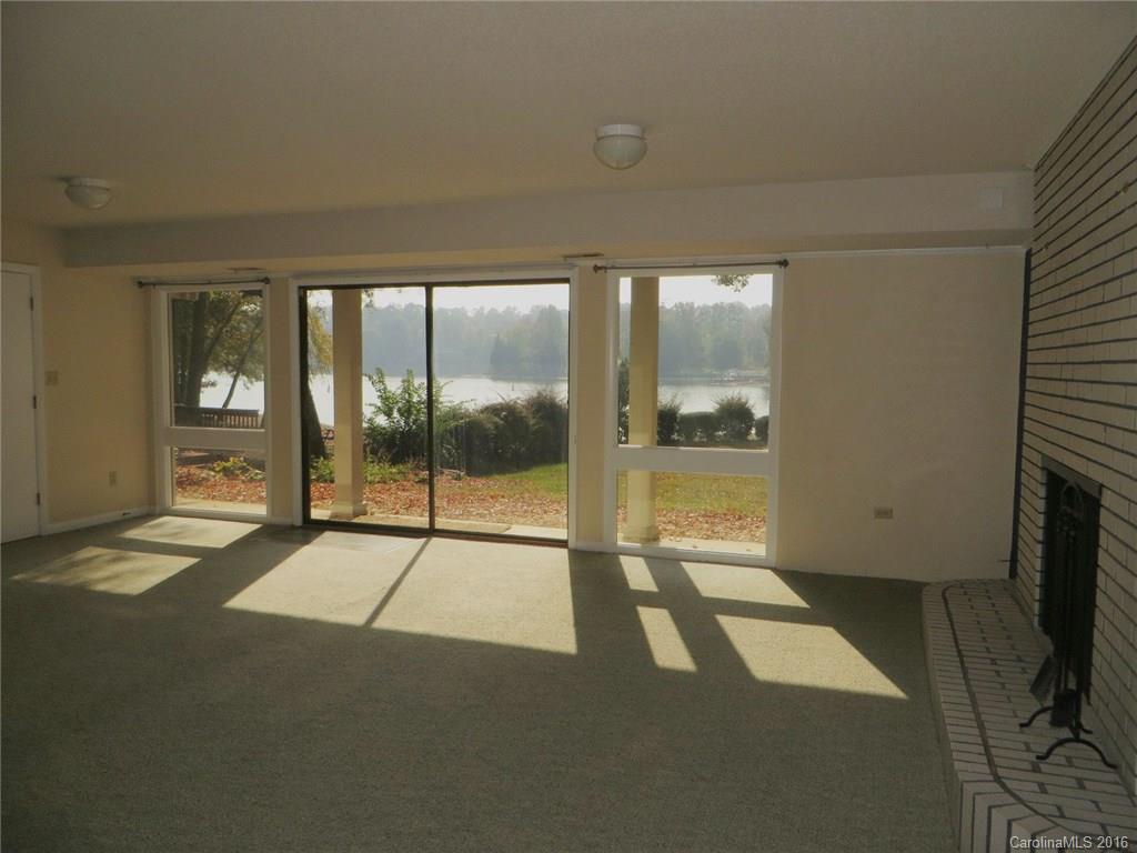River Hills - Residential Lease