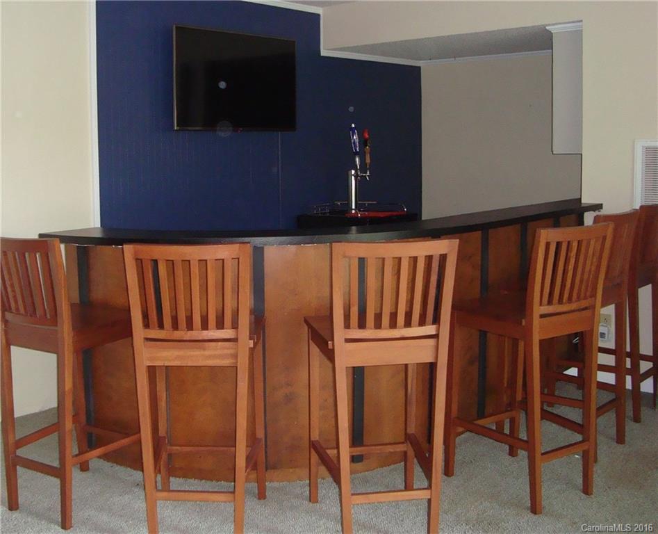 River Hills - Residential Lease