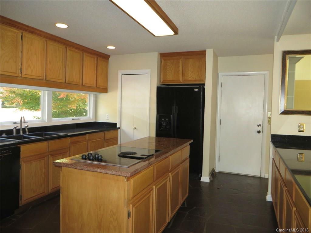 River Hills - Residential Lease