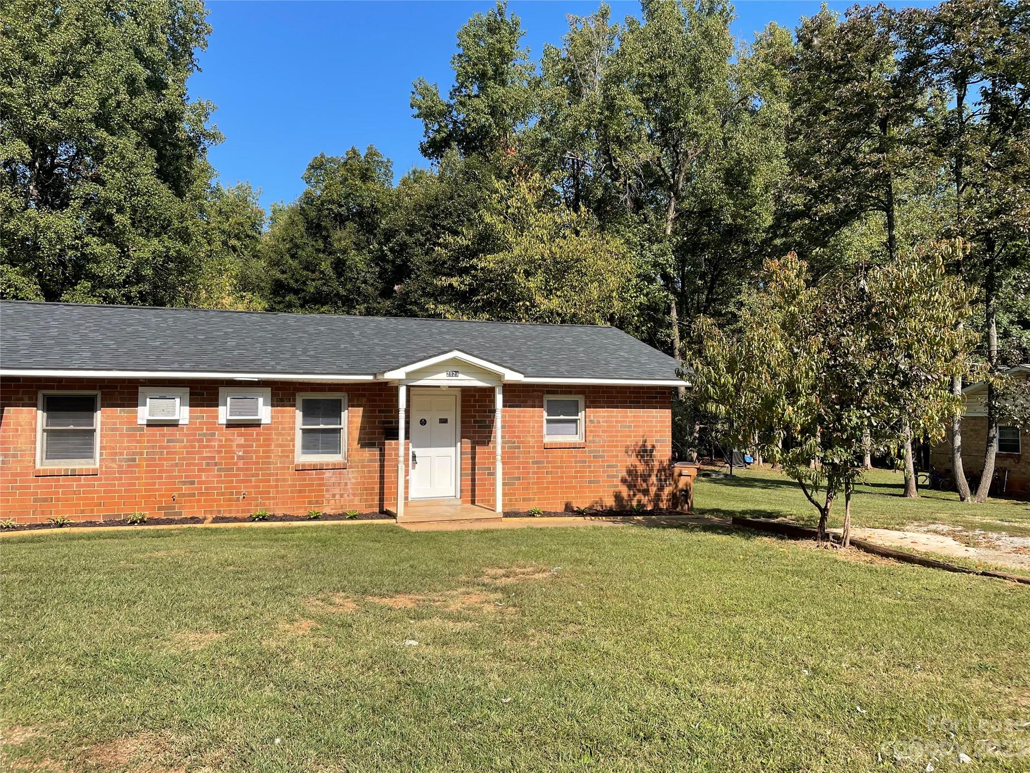 Fully remodeled two bedroom, one bath duplex in the heart of Lincolnton. This charming home has been remodeled with new flooring, new paint, new appliances, and granite counter tops in the kitchen. Spacious living room leads to the roomy kitchen with breakfast nook. Two good sized bedrooms with ceiling fans and a full bath. Unit comes furnished with stackable washer and dryer. Outside includes a small storage shed behind the unit for tenant use. This home is pet friendly with a one-time, non-refundable pet fee. Please, no dangerous breeds.